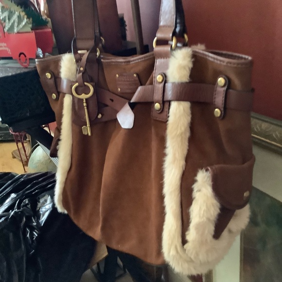 Fossil. Authentic Suede Tote Bag w/Faux Fur Trim - Picture 5 of 14
